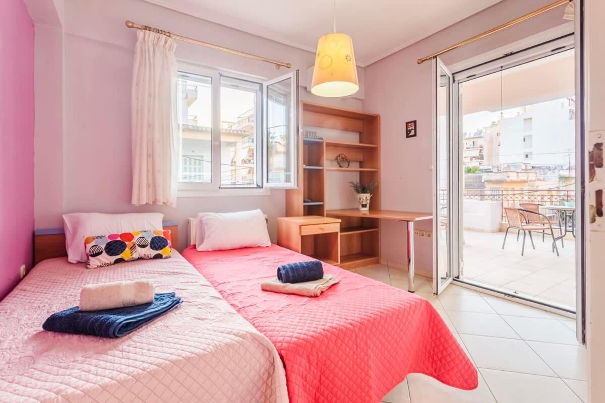 Spacious Urban Haven-Family Home, Perfect Location Каламата Екстериор снимка